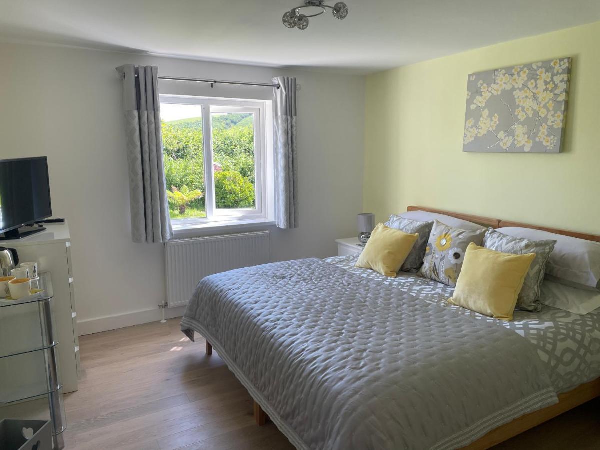 Westerley Country B & B With Exclusive Guest Lounge Бъкфастлей Екстериор снимка